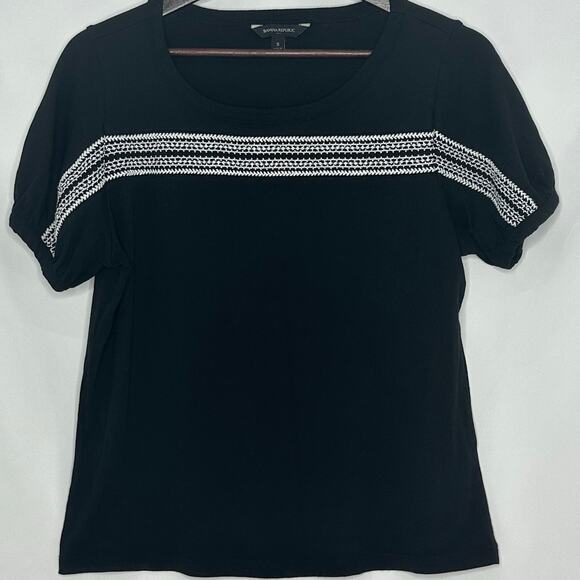 Banana Republic Embroidered T-Shirt Small Black White Peasant Bohochic Bohemian - Picture 1 of 7